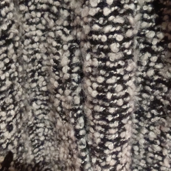 Coat - Picture 4 of 4